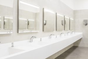 Experience Matters When It Comes to Hospital Restroom Cleaning